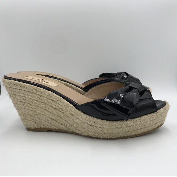 Valentino Mena in Black Patent Leather - Picture 4 of 8